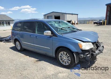 2011 Chrysler Town & Country Touring L z USA, uszkodzony, nr VIN 2A4RR8DG3BR746710